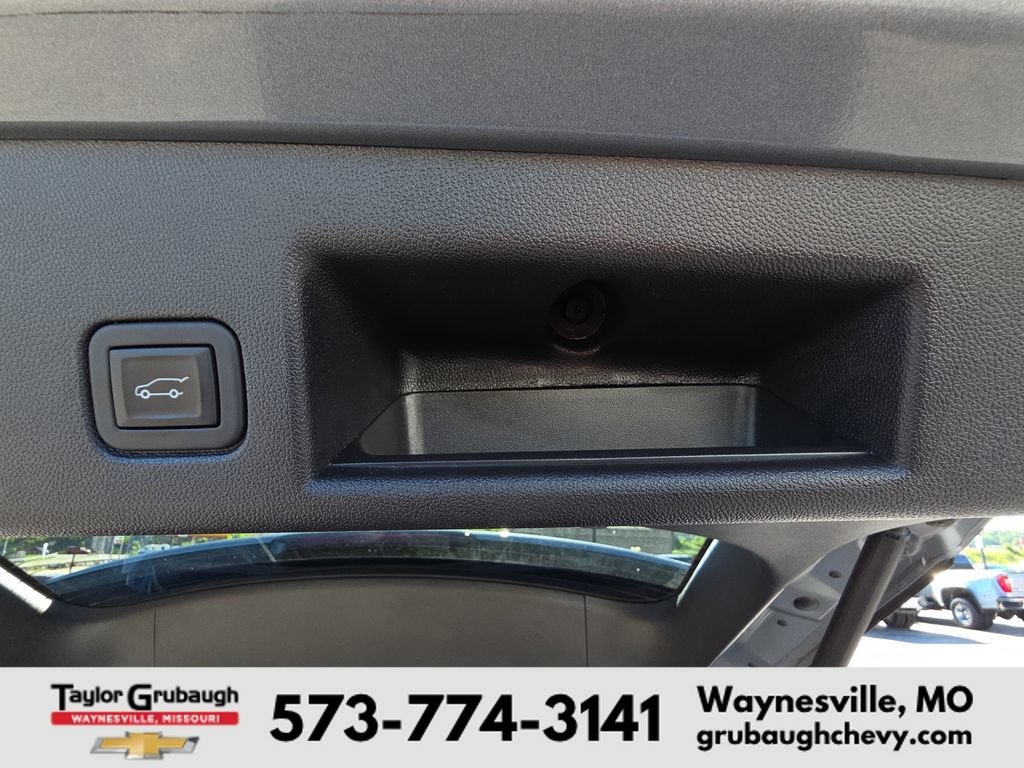 Used 2024 Chevrolet Equinox RS w/ RS Leather Package AWD/4WD image 34