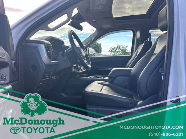 Used 2024 Ford Expedition XLT AWD/4WD image 13