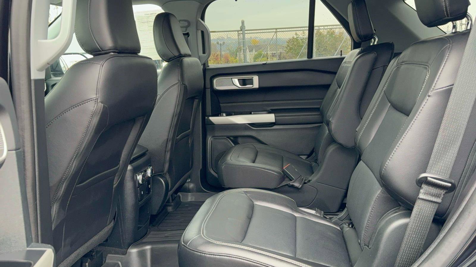 Used 2021 Ford Explorer Limited w/ Equipment Group 301A image 28