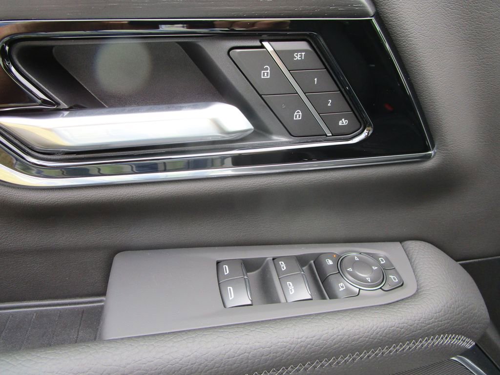 New 2026 GMC Yukon XL Denali w/ Sun & Power Step Package image 26