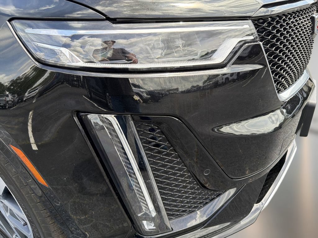 Used 2025 Cadillac XT6 Sport w/ Platinum Package AWD/4WD image 11