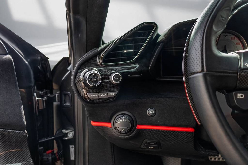 Certified 2019 Ferrari 488 Pista Coupe RWD image 39