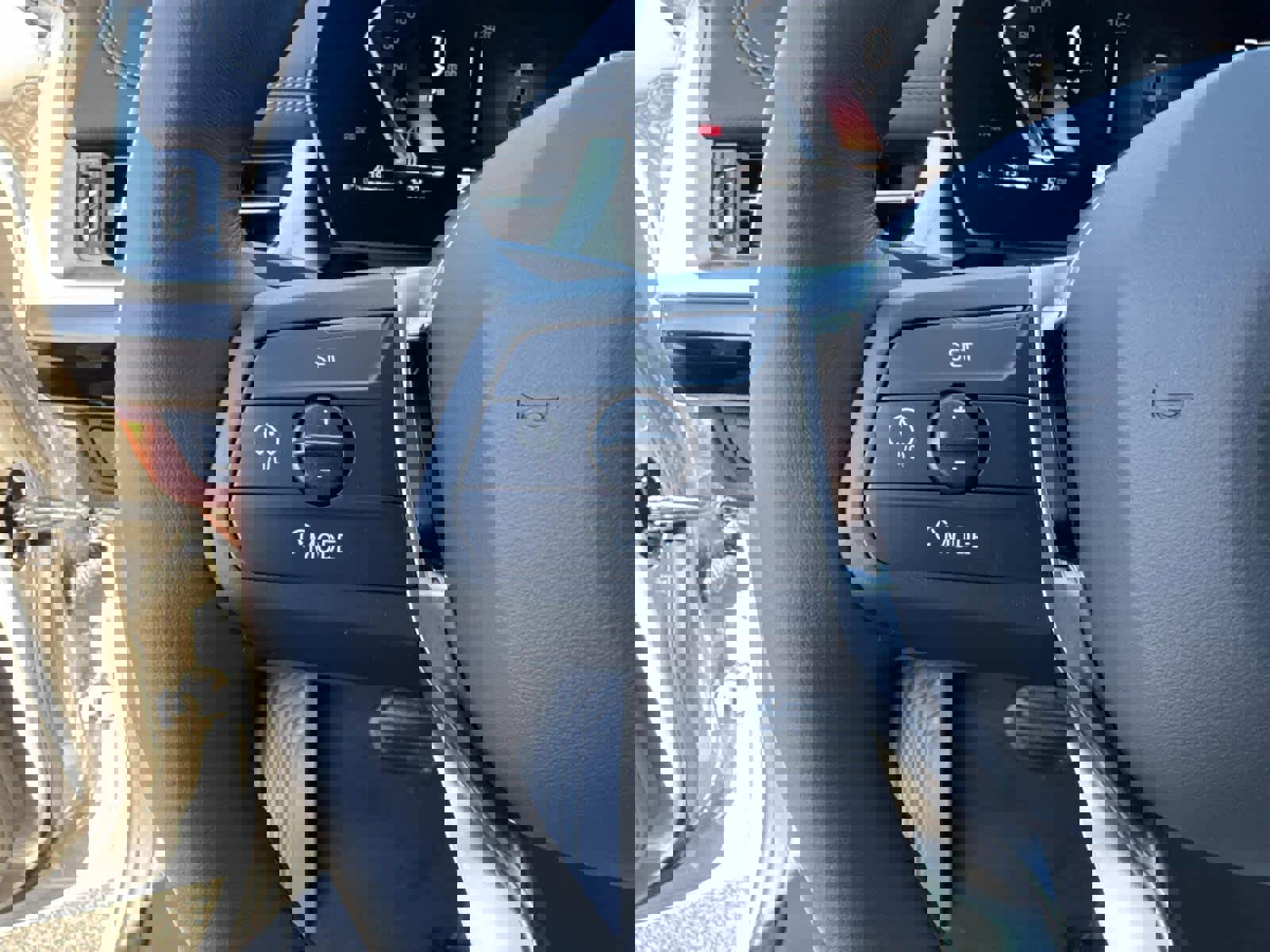 New 2026 BMW X1 xDrive28i w/ Convenience Package AWD/4WD image 32