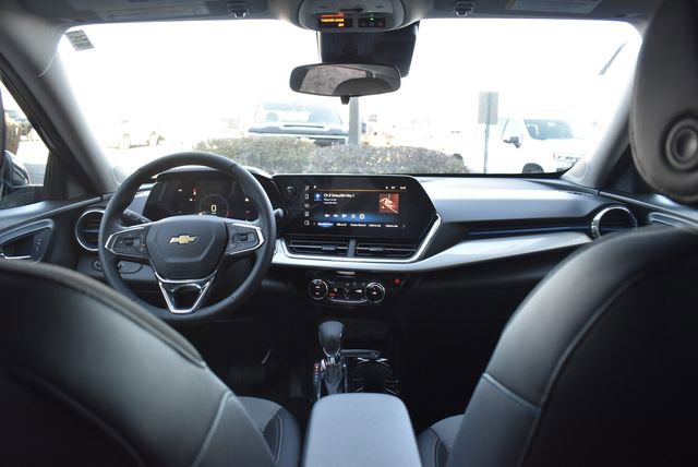 New 2026 Chevrolet Trax LT w/ LT Convenience Package image 3
