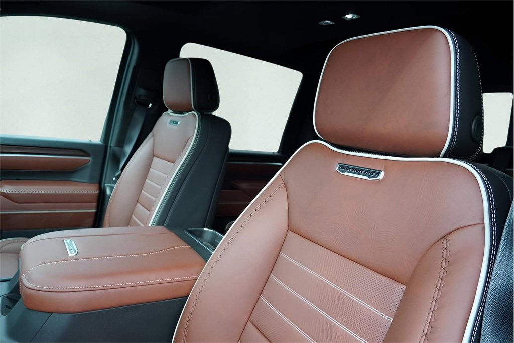 New 2026 GMC Sierra 2500 Denali Ultimate w/ Max Trailering Package image 13