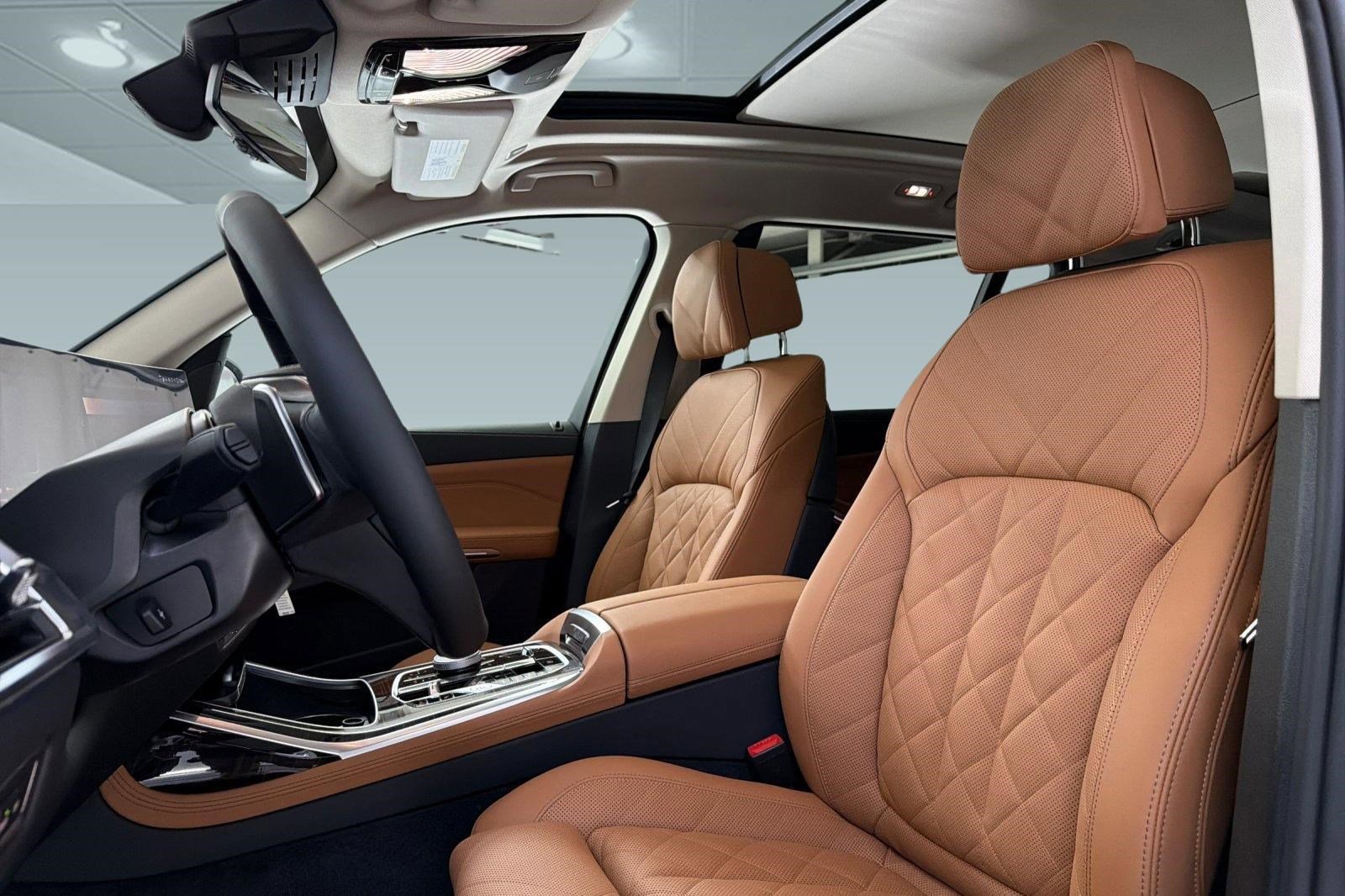 New 2026 BMW X7 xDrive40i w/ Premium Package image 14