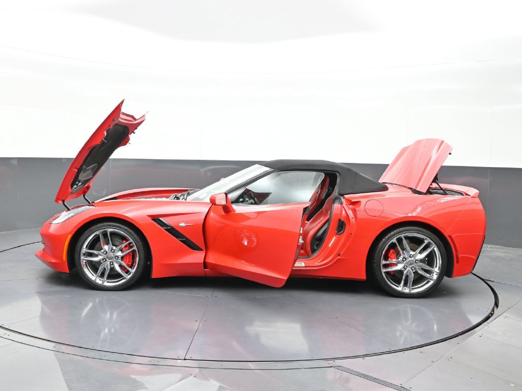 Used 2015 Chevrolet Corvette Stingray Convertible w/ 2LT Preferred Equipment Group RWD image 32