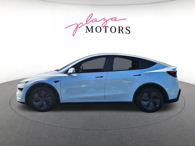 Used 2026 Tesla Model Y 2WD image 8