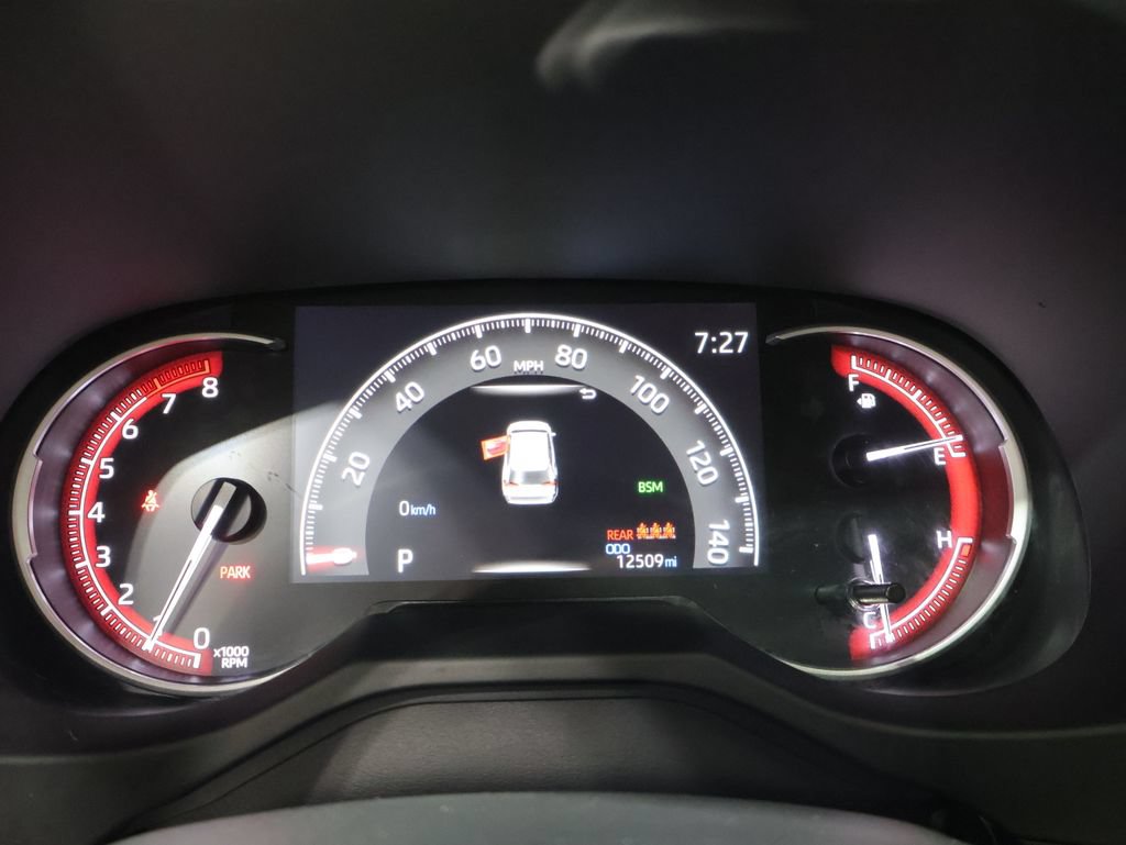 Used 2025 Toyota RAV4 XLE AWD/4WD image 39