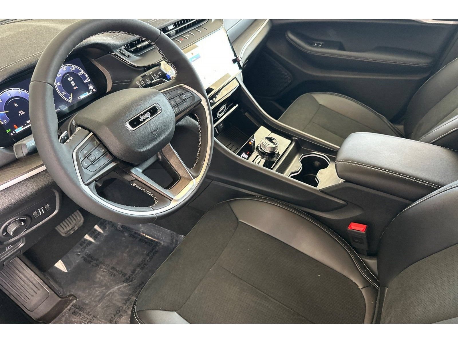 New 2026 Jeep Grand Cherokee Altitude AWD/4WD image 11