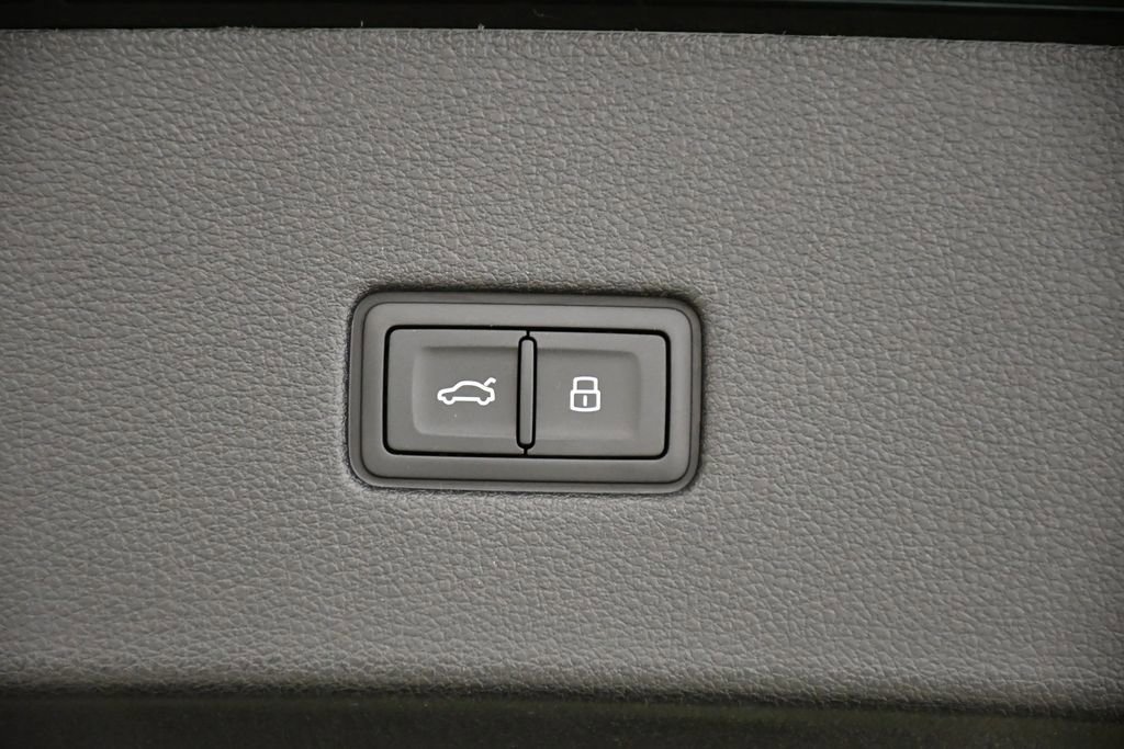 New 2026 Audi Q8 Premium Plus image 56