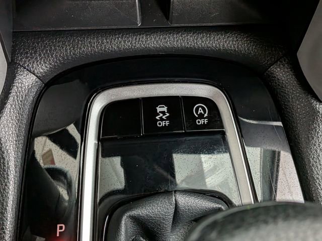 Used 2024 Toyota Corolla Cross LE image 29