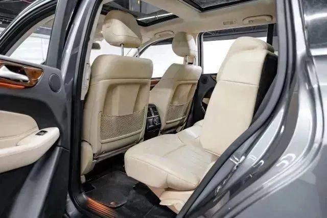 Used 2018 Mercedes-Benz GLS 450 4MATIC w/ Premium Package image 49