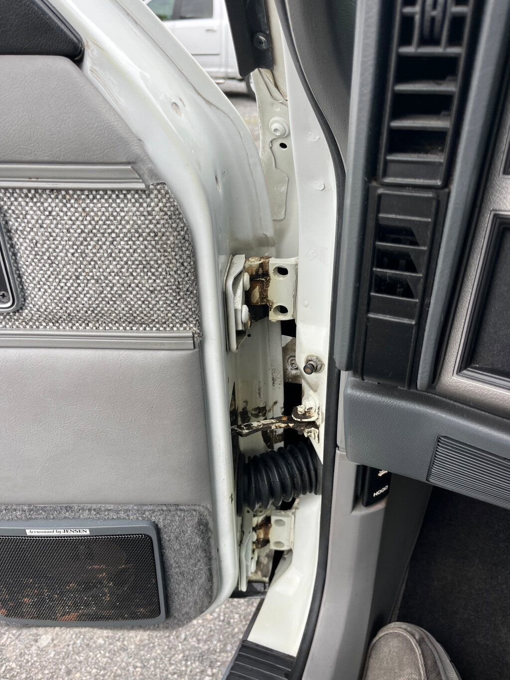 Used 1991 Jeep Cherokee Laredo AWD/4WD image 91