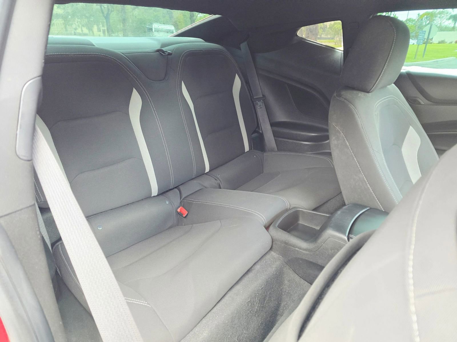 Used 2018 Chevrolet Camaro LT RWD image 29