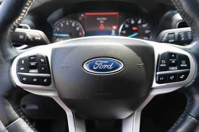 Used 2022 Ford Explorer XLT w/ Equipment Group 202A image 25