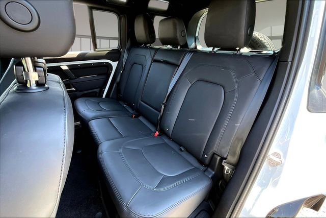 Used 2025 Land Rover Defender 110 X-Dynamic SE image 21