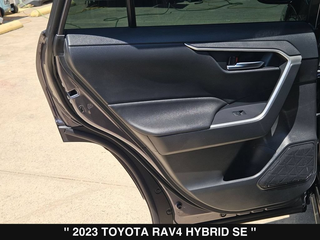 Used 2023 Toyota RAV4 SE AWD/4WD image 18