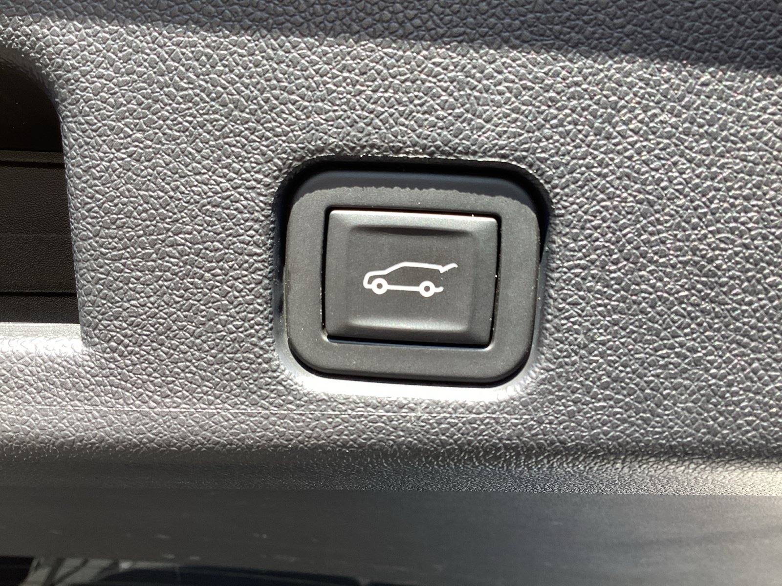 Used 2025 Buick Enclave Sport Touring FWD image 17