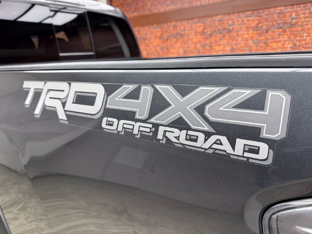 Used 2021 Toyota Tacoma TRD Off-Road AWD/4WD image 3