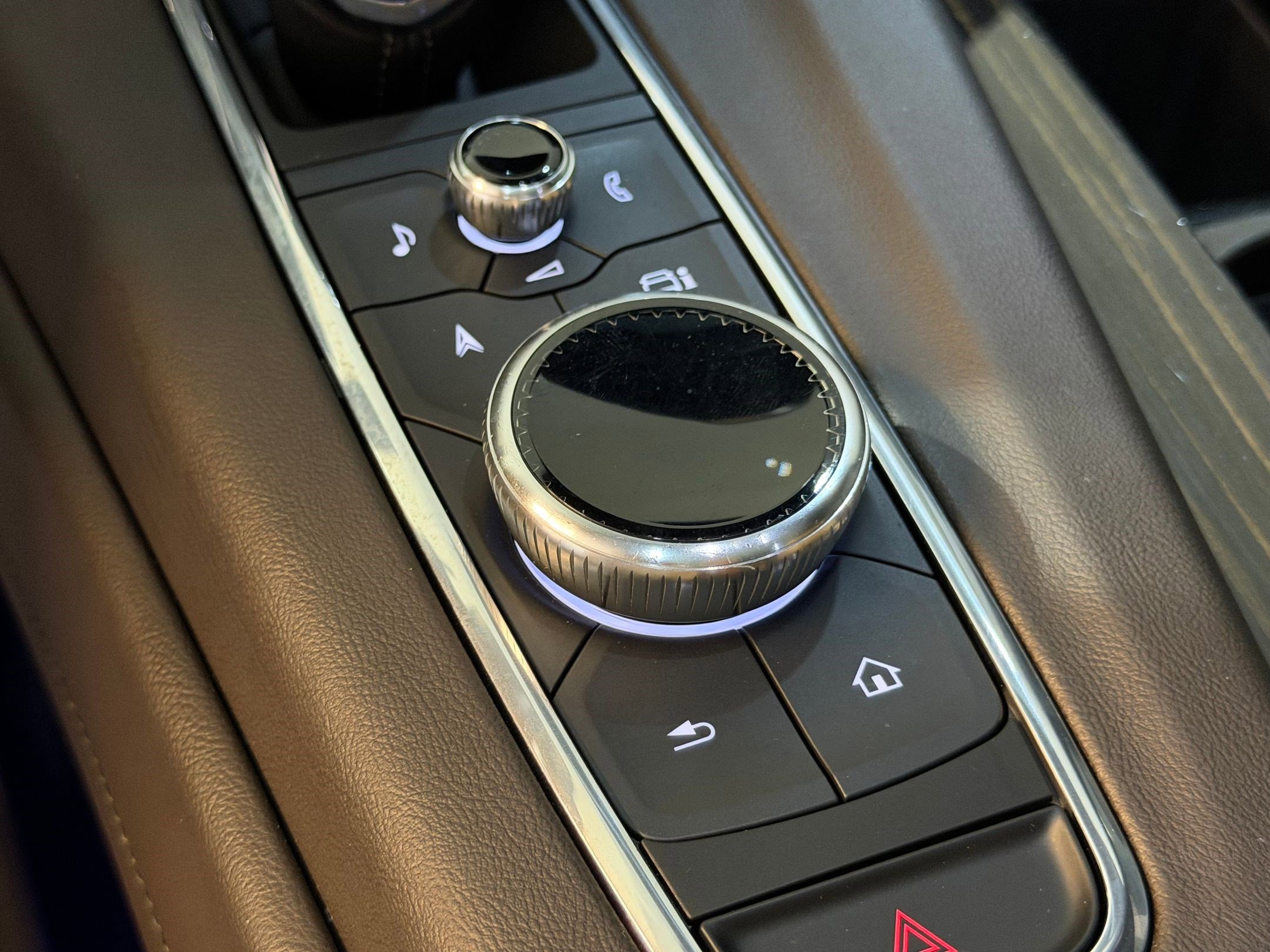 Certified 2023 Cadillac Escalade ESV Premium Luxury image 38