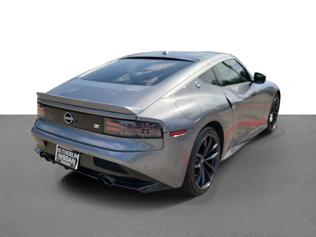 Certified 2024 Nissan Z Performance w/ Floor Mat Package RWD image 3