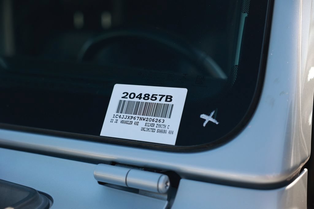 Used 2022 Jeep Wrangler Unlimited Sahara AWD/4WD image 46