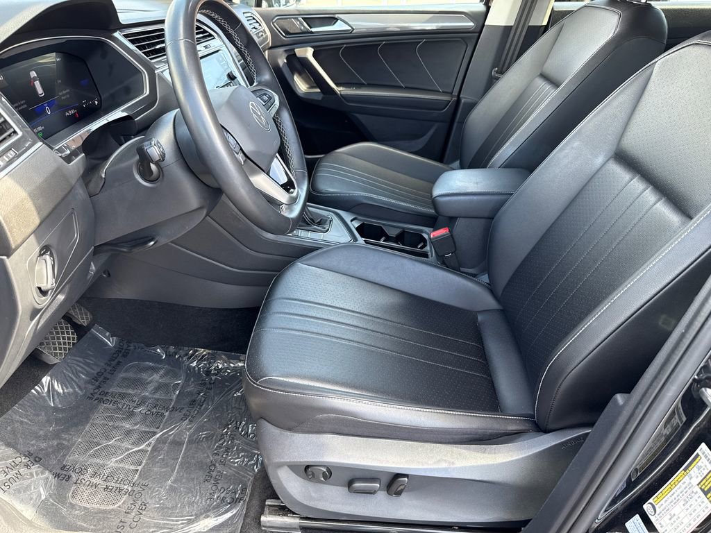 Used 2024 Volkswagen Tiguan SE FWD image 26