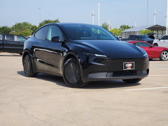 Used 2026 Tesla Model Y AWD image 2