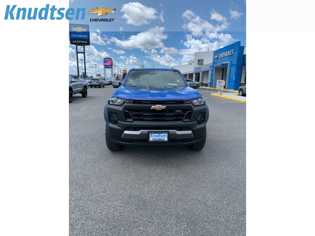Certified 2025 Chevrolet Colorado Trail Boss AWD/4WD image 2