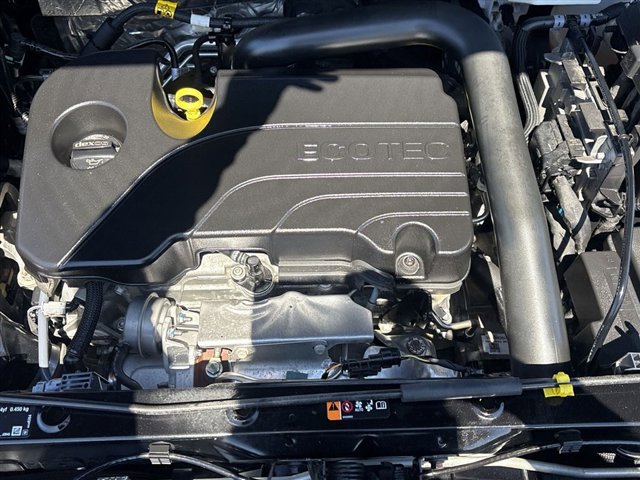 Certified 2023 GMC Terrain SLE w/ Driver Convenience Package image 28