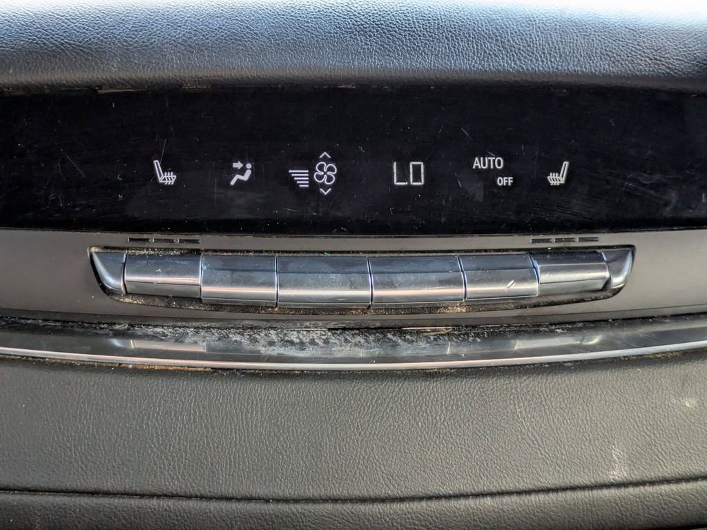 Used 2021 Cadillac Escalade Sport w/ Driver Assist Tech Package image 18