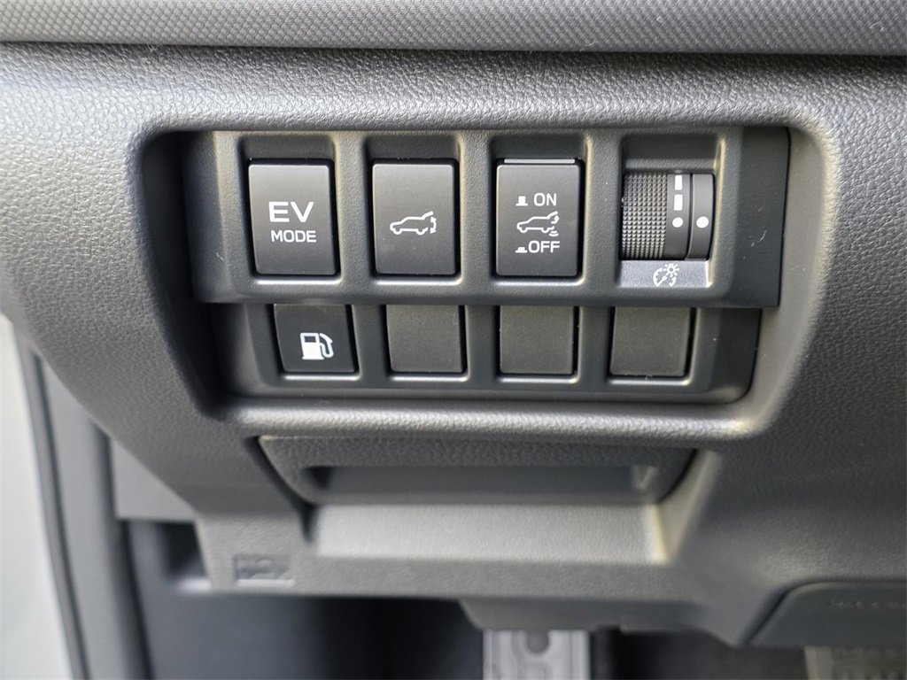 New 2025 Subaru Forester Limited image 27