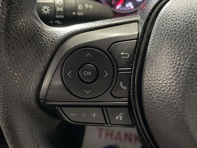 Used 2019 Toyota RAV4 XLE w/ Convenience Package FWD image 23