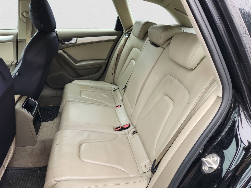 Used 2009 Audi A4 2.0T Premium image 8