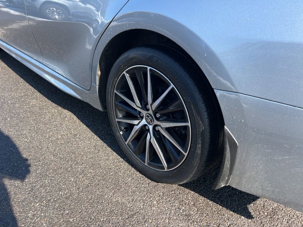 Used 2024 Toyota Camry SE w/ Cold Weather Package image 29