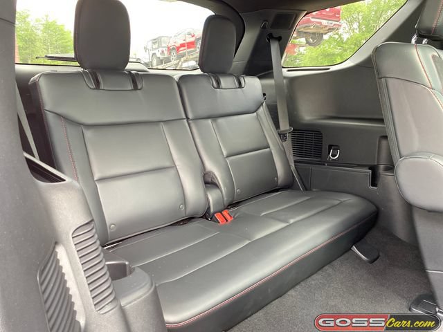 Used 2025 Ford Explorer ST w/ Sun And Sound Package AWD/4WD image 9