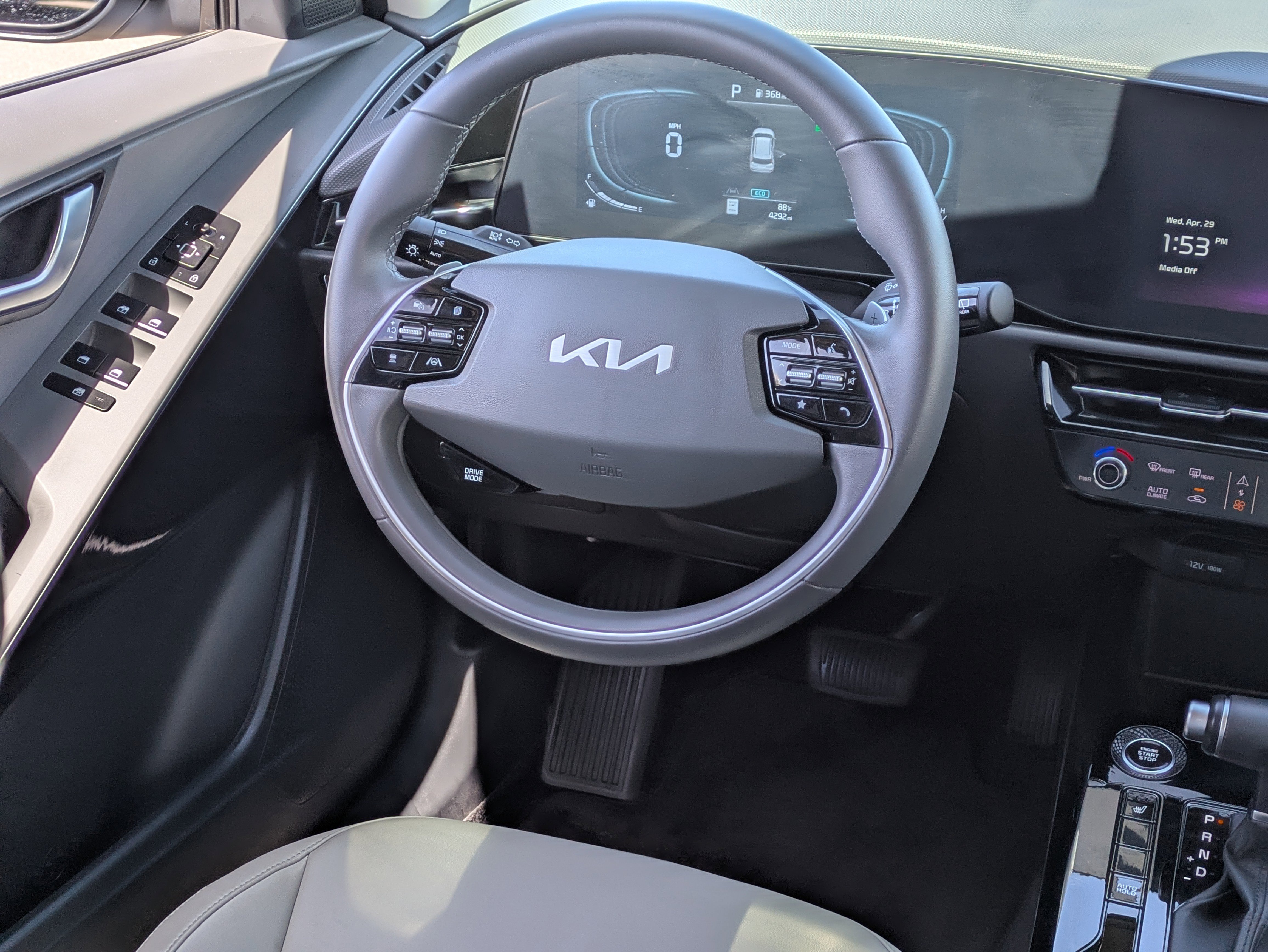 Certified 2025 Kia Niro EX FWD image 16
