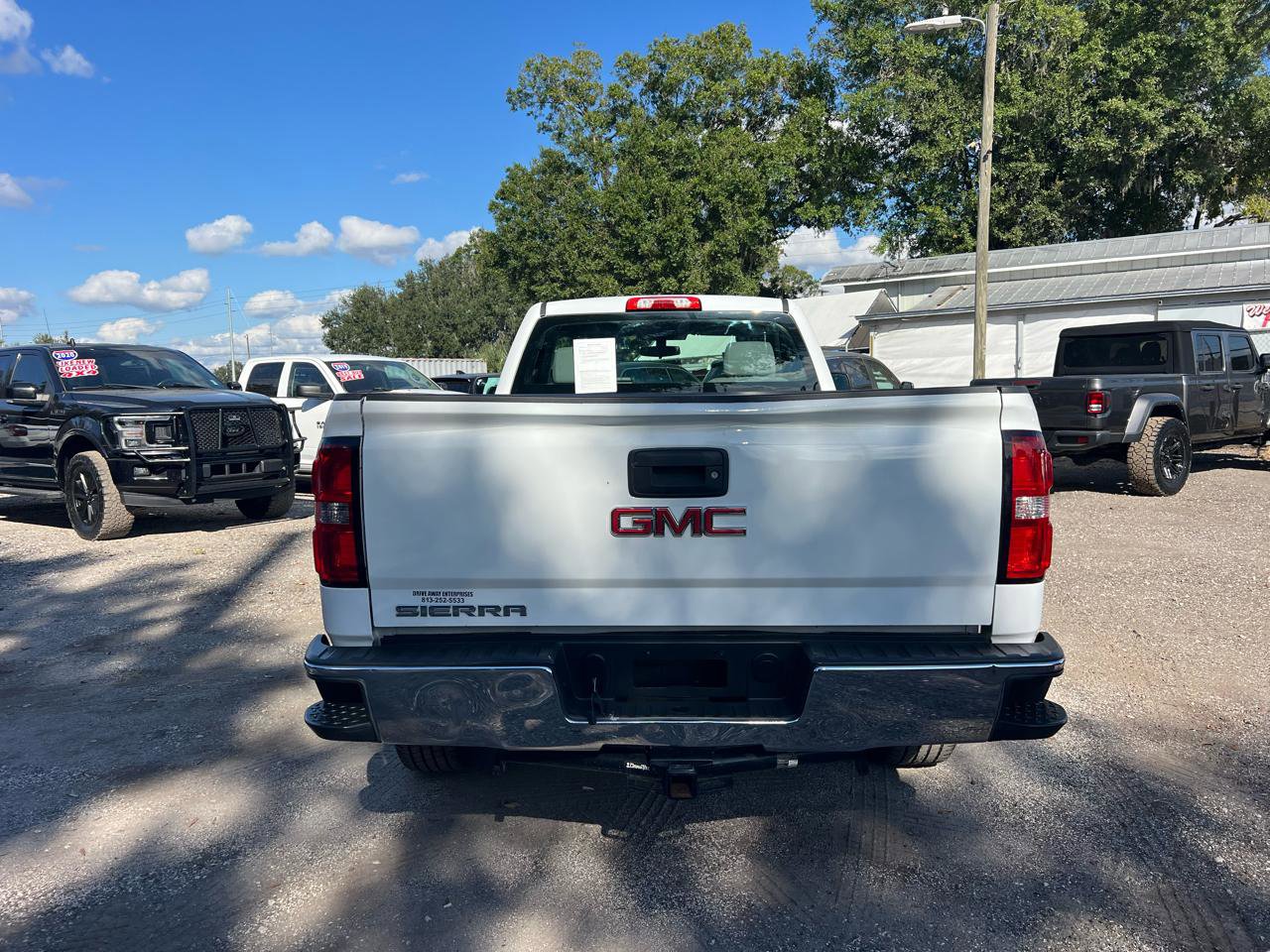 Used 2017 GMC Sierra 1500 2WD Regular Cab image 4