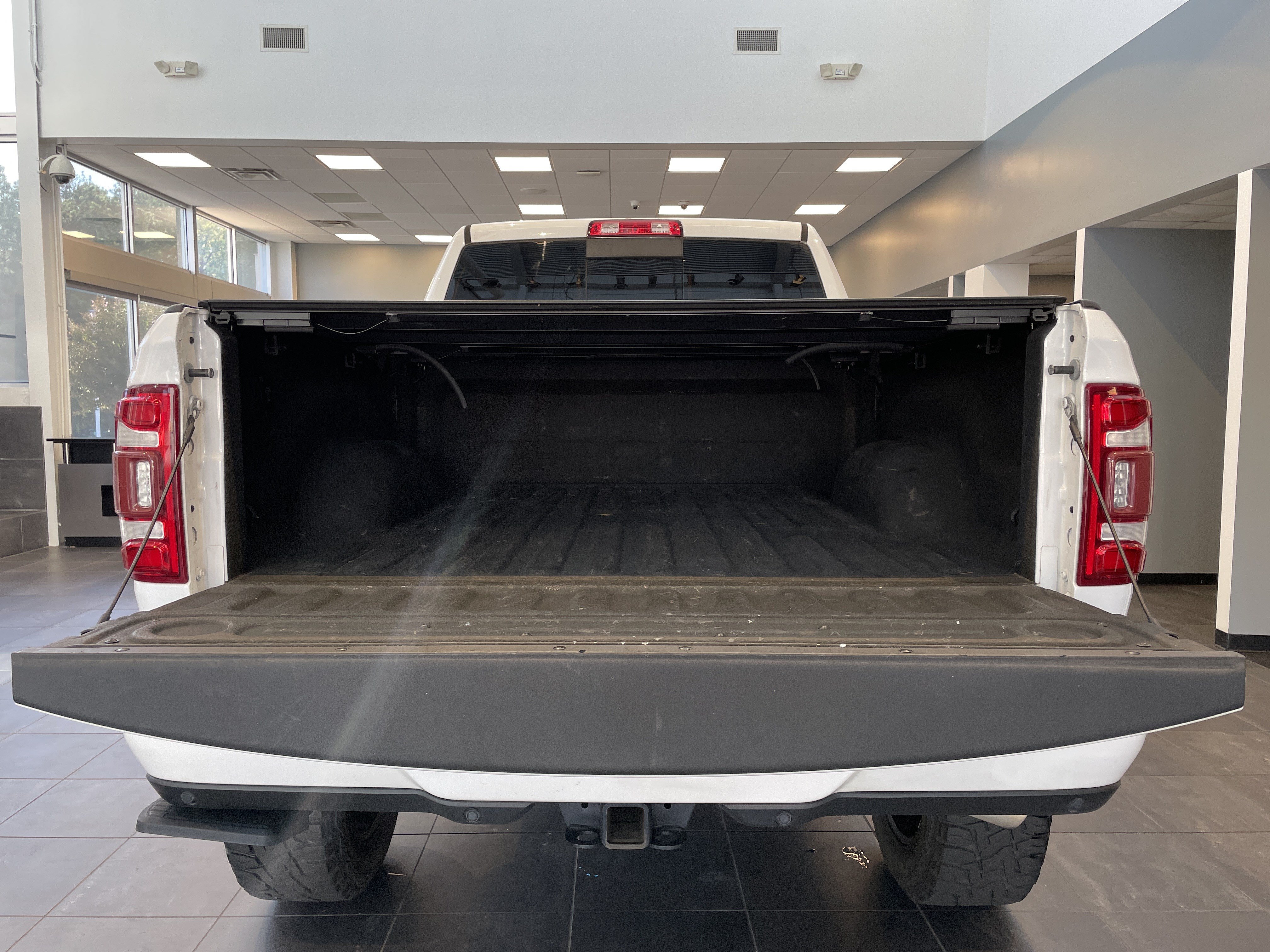 Used 2022 RAM 2500 Big Horn w/ Level C Equiment Group AWD/4WD image 37