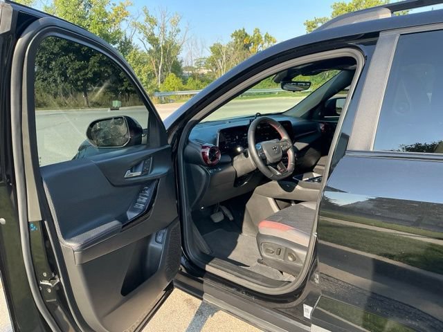 Used 2025 Chevrolet Equinox RS w/ Safety and Technology Package FWD image 15