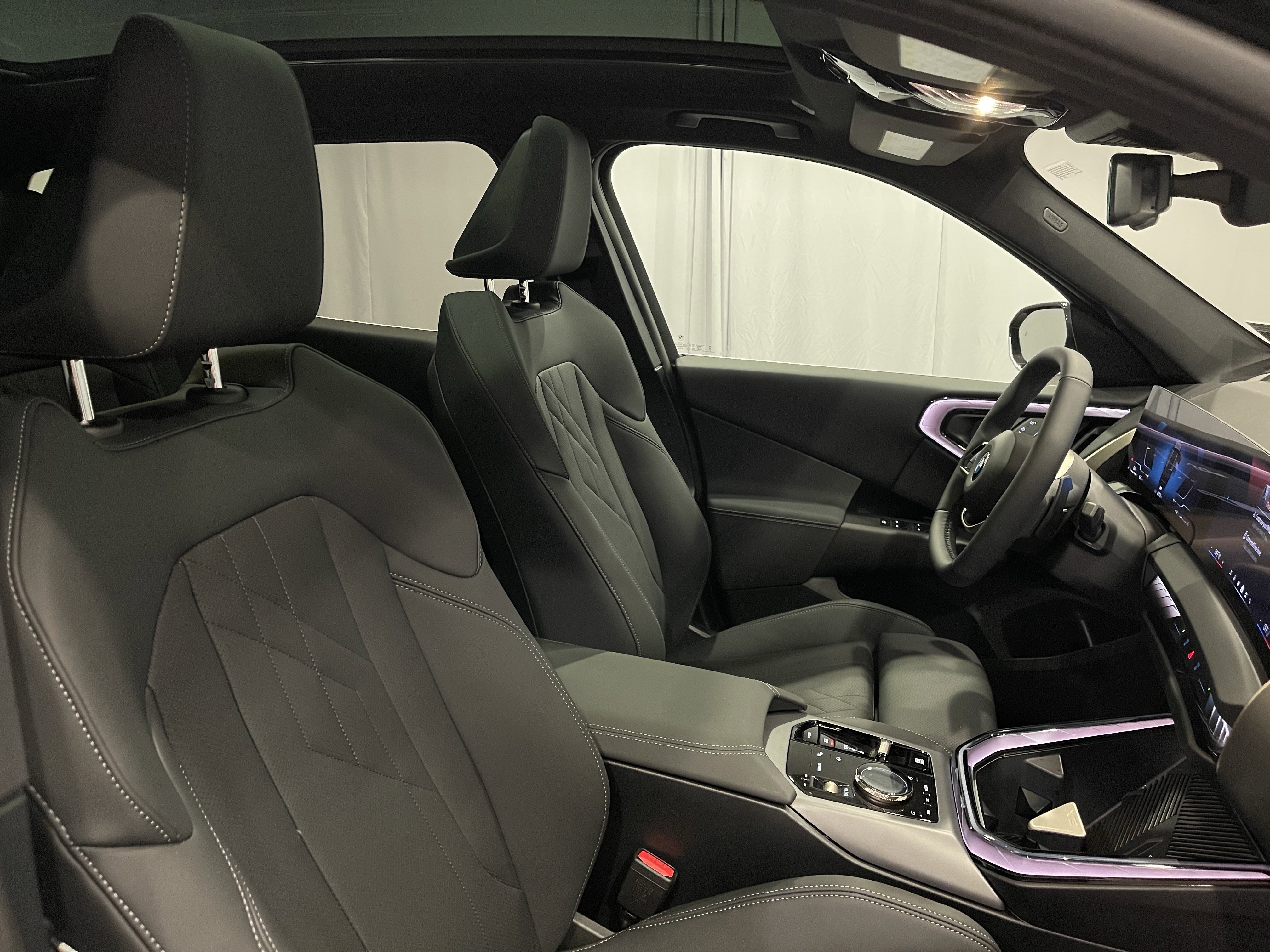 Used 2025 BMW X3 xDrive30i w/ Convenience Package image 16