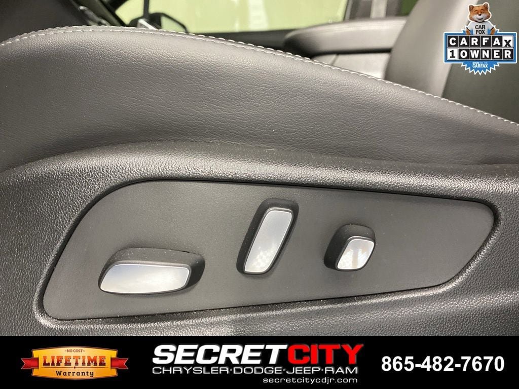 Used 2022 Cadillac XT5 Premium Luxury w/ Technology Package image 13