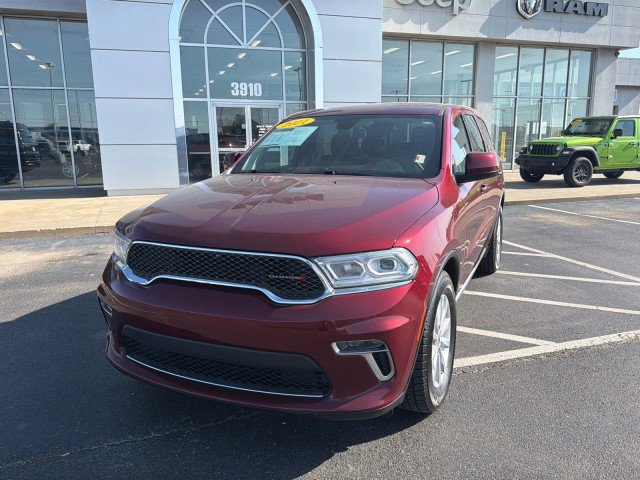 Used 2021 Dodge Durango SXT w/ 3rd Row Seating Group RWD image 2