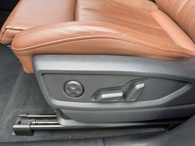 Used 2025 Audi Q5 2.0T Premium image 15