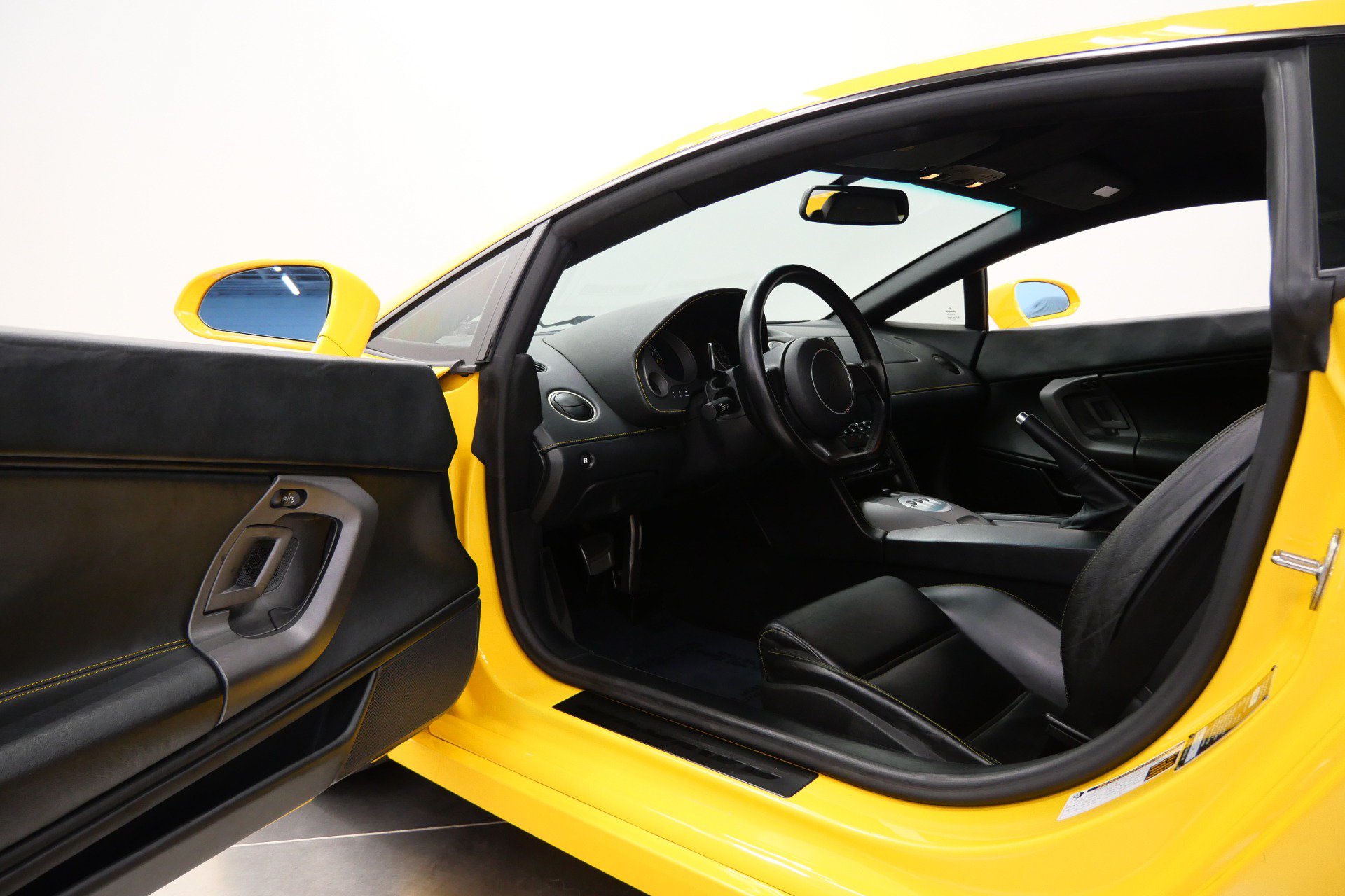 Used 2004 Lamborghini Gallardo AWD/4WD image 21