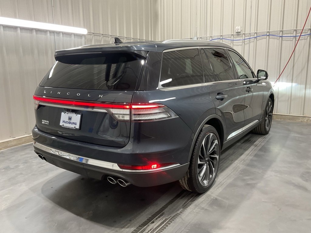 Used 2023 Lincoln Aviator Reserve w/ Equipment Group 201A image 24