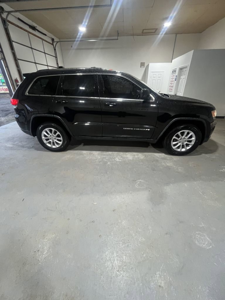 Used 2014 Jeep Grand Cherokee Laredo w/ Security & Convenience Group image 1