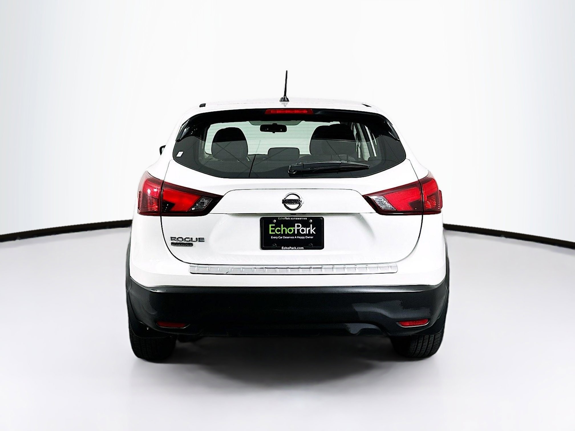 Used 2018 Nissan Rogue Sport S w/ S Appearance Package FWD image 7