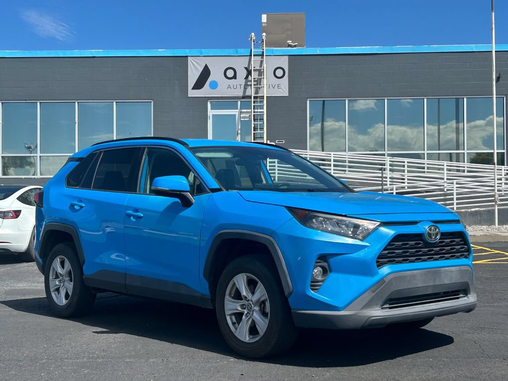 Used 2021 Toyota RAV4 XLE AWD/4WD image 1